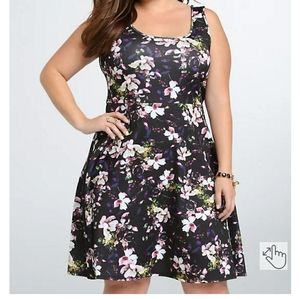Torrid FLORAL SCUBA SKATER DRESS women's 2